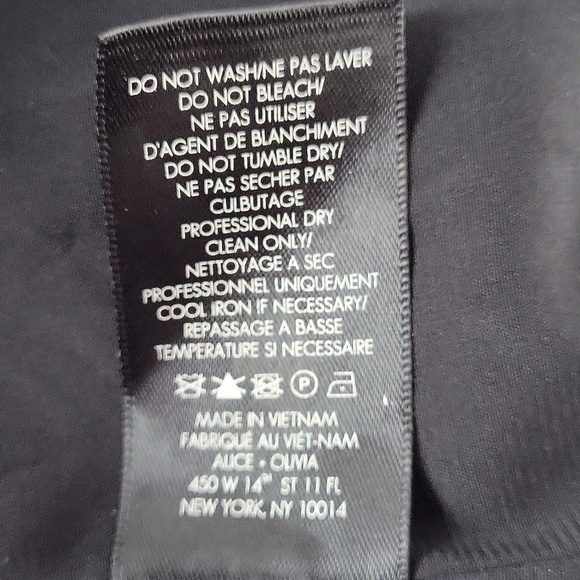 Alice + Olivia Coley Floral Embroidered Bell Sleeve Dress - Picture 11 of 12